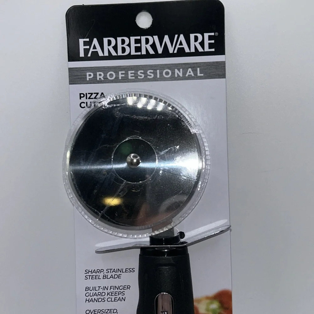 Farberwear Professional stainless steel pizza cutter